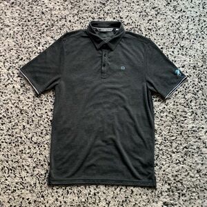 Travis Mathew Golf Polo Shirt Men’s Grey Newport Beach CC Short Sleeve Medium